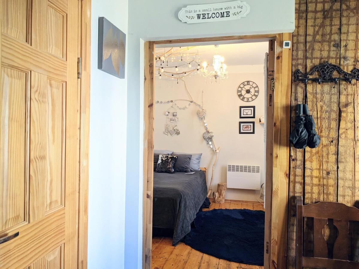 Appartement Tiny Non-Smoking Caka & Free Parking à Riga Extérieur photo